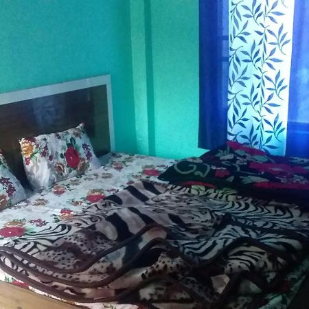 Spot On Sharma'S Kitchen & Home Stay Bajaura Exteriér fotografie